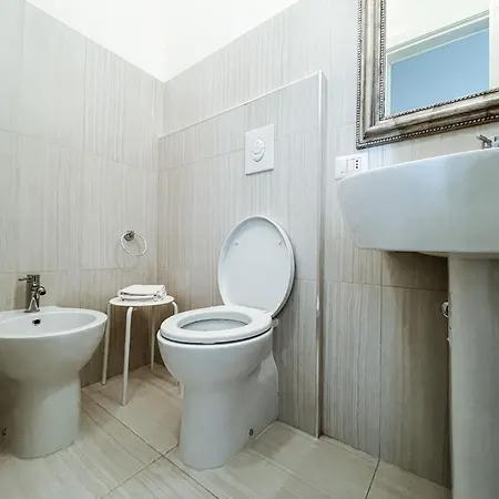 White Pearl - Citycenter - Large & Elegant Flat * Milánó