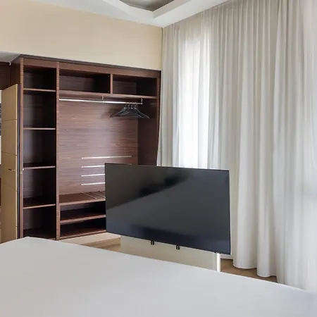 Cusani 4* Μιλάνο