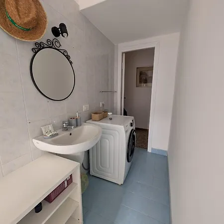 Hbhall Residenze Darsena Apartment