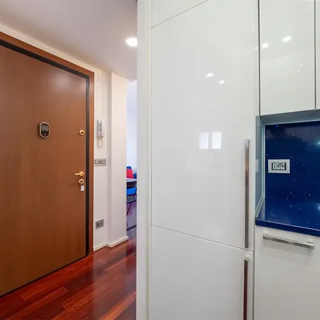 Vigliani Apartment *