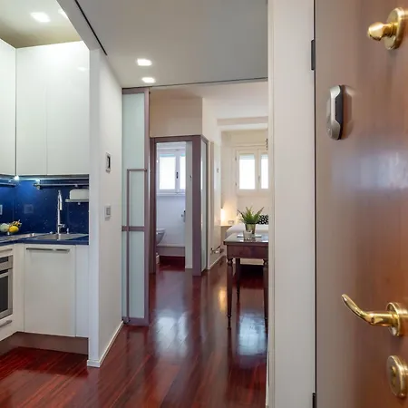 Vigliani Apartment *