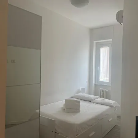 Апартаменты Gardone - Ampio Con 2 Da Letto - Comodo Per Duomo!