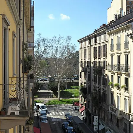 شقة Lecco