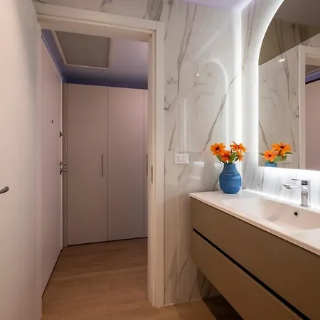 Duomo Design - Bilocale-wifi-aircon アパート *