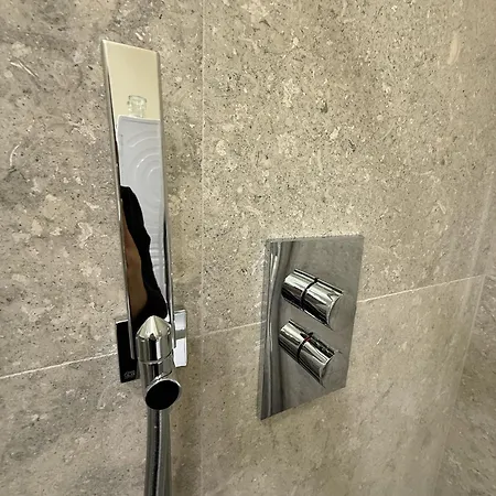 Elegante Nel Centro Di Apartment *