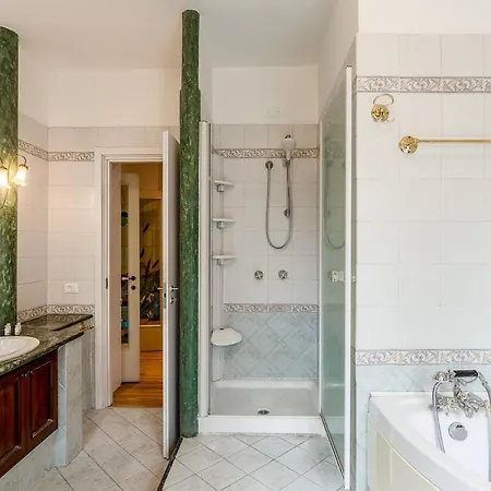 Emerald House Apartment Milan