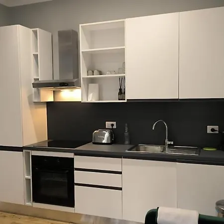 Luxury Center Metro Rossa Porta Venezia Apartman