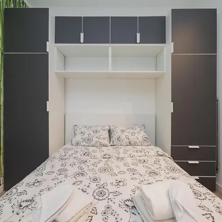 דירה Modern & Functional Steps From Bosco Verticale & Gae Aulenti *