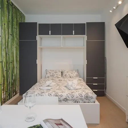 Modern & Functional Steps From Bosco Verticale & Gae Aulenti Apartman Milánó