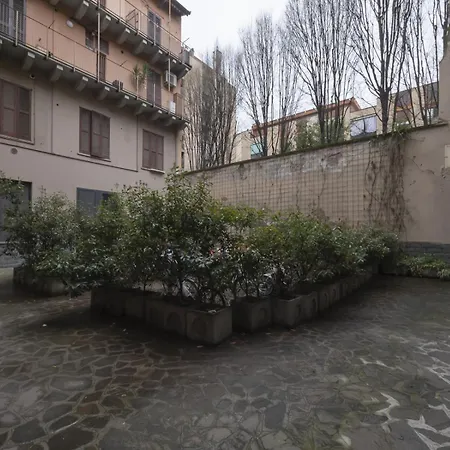 Modern & Functional Steps From Bosco Verticale & Gae Aulenti Apartman *