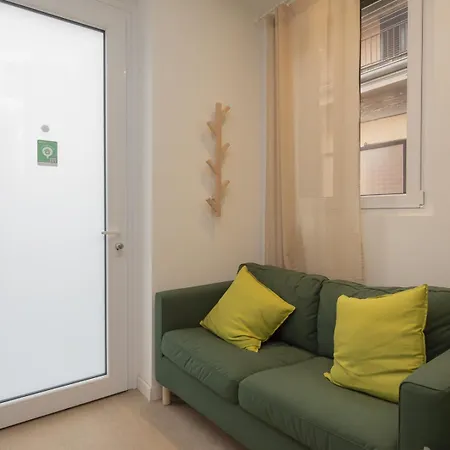 Modern & Functional Steps From Bosco Verticale & Gae Aulenti Milánó