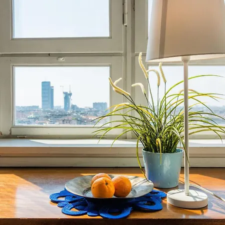 Skyline View Biancamano 1 Bdr With Balcony By Rentopolis *