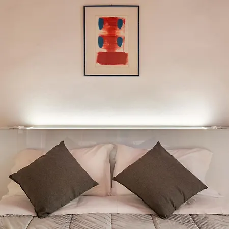 Duomo Shopping Apartment