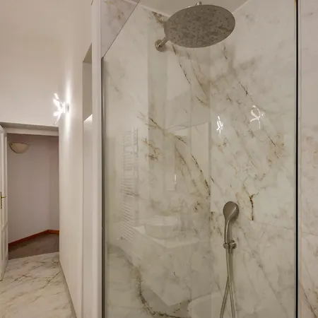 Duomo Shopping Apartment *