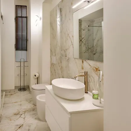 Apartment Duomo Shopping Milan