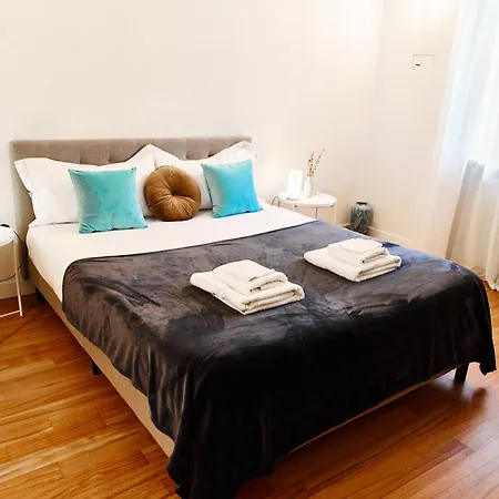 Riverside Loft Navigli - Spacious Two-bedroom