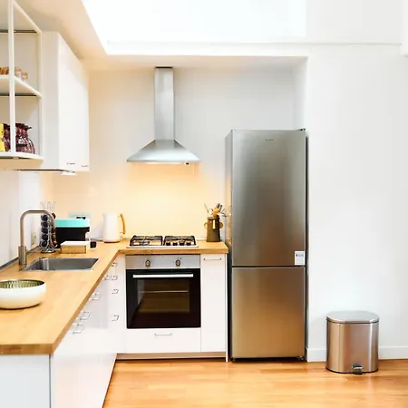 アパート Riverside Loft Navigli - Spacious Two-bedroom ミラノ