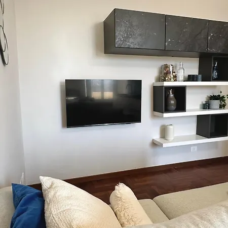 Elegante Bilocale- 1 Minuto Dalla Metro M2 Piola Apartamento *