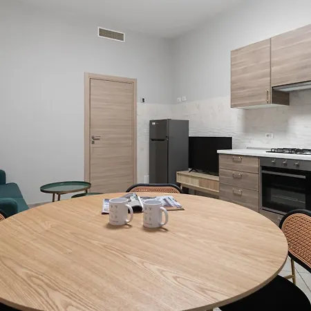 Italianway Easy - Canaletto 14 * ميلان