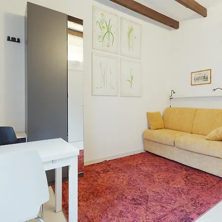 Porta Genova - Navigli - Monolocale Milánó