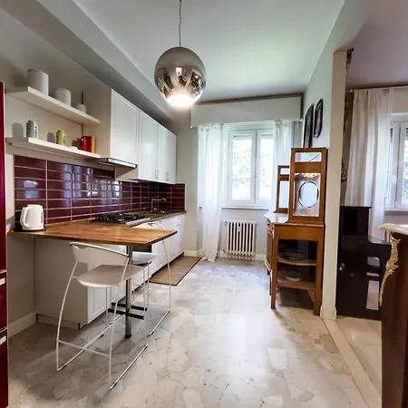 Isola Trendy Retreat - Large Flat, Milano