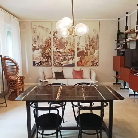 Isola Trendy Retreat - Large Flat, Διαμέρισμα *