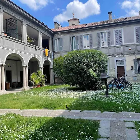 Cozy In A Secret Corner Of Apartment
