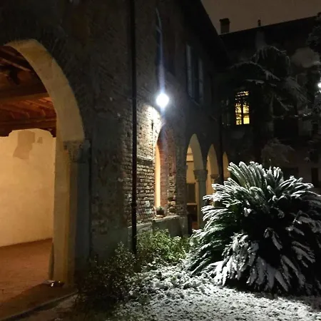 Apartment Cozy In A Secret Corner Of