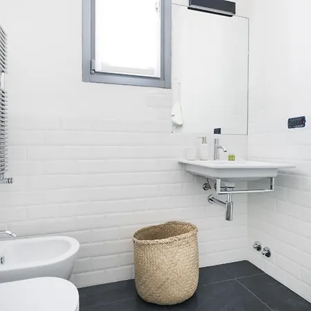 Апартаменты Easylife - - Commenda 31 - Porta Romana *