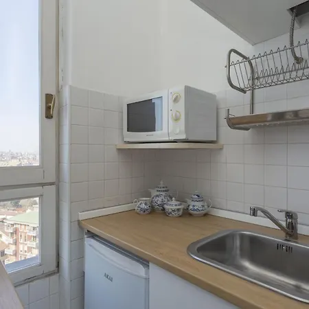 Skyline View Biancamano 1 Bdr With Balcony By Rentopolis Milano