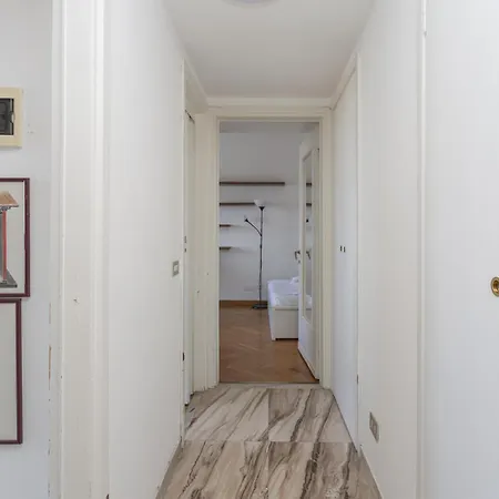 Skyline View Biancamano 1 Bdr With Balcony By Rentopolis Apartment *