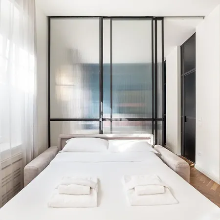 Апартаменты And Beauty Duomo - Pink *