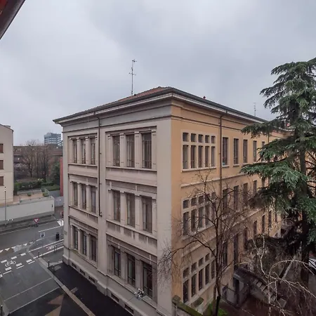 Design - Bernardino De Conti 6 Milano