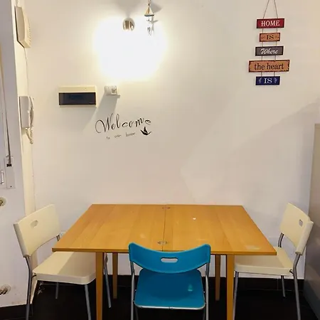 Apartman Easy Italy Prada Milánó