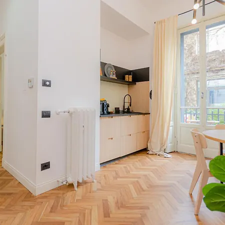 Lägenhet Vivimihome - Lusso Segreto Tra E Isola