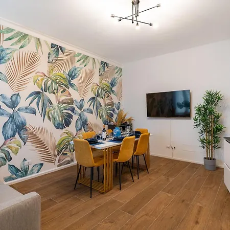 Moscova Luxe - Elegant With 2 Bathrooms *