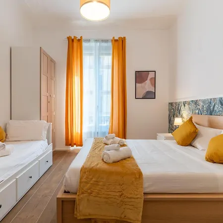 Appartement Moscova Luxe - Elegant With 2 Bathrooms