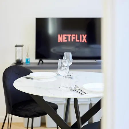 Duomo Imperial Suits - Modern And Comfortable Apartment Mailand