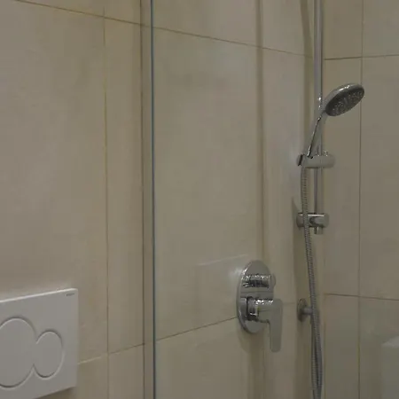 Bubi House Porta Romana ミラノ