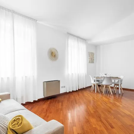 Апартаменты Luxurious Duomo A/c-wi-fi Free Милан