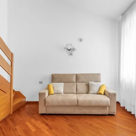 Luxurious Duomo A/c-wi-fi Free *