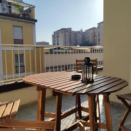 Matthias - - Modern And Cozy Flat, Close To The Metro - 15 Min From Station, Close To San Raffaele Lägenhet