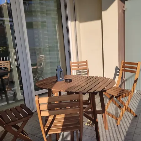 Matthias - - Modern And Cozy Flat, Close To The Metro - 15 Min From Station, Close To San Raffaele شقة *