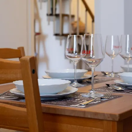 Exclusive Sansiro 5minuti - Wifi Free Apartman