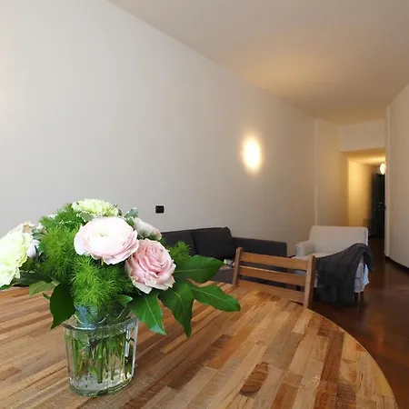 Contempora - Interior 900 3rd Floor - Duomo - Missori Apartman *