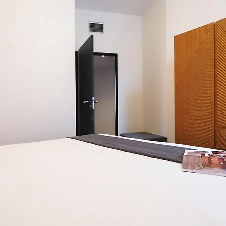 Contempora - Interior 900 3rd Floor - Duomo - Missori Apartman Milánó