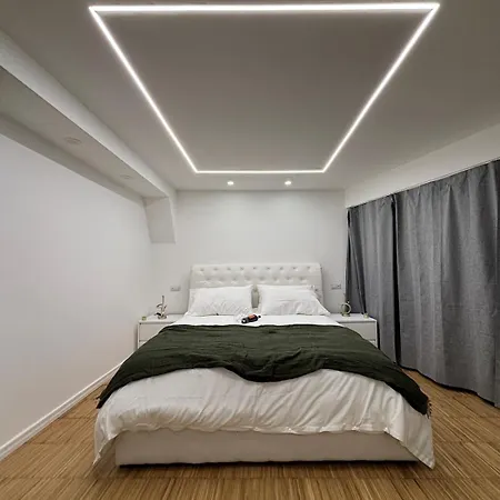 Noe Luxury & - * Milánó