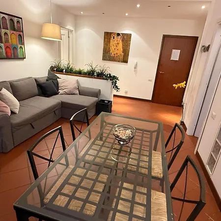 Angera Apartment