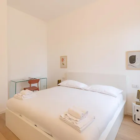 Splendido Quadrilocale Darsena - Mirable Pm *