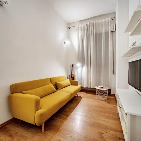 Need Is Loft Milán